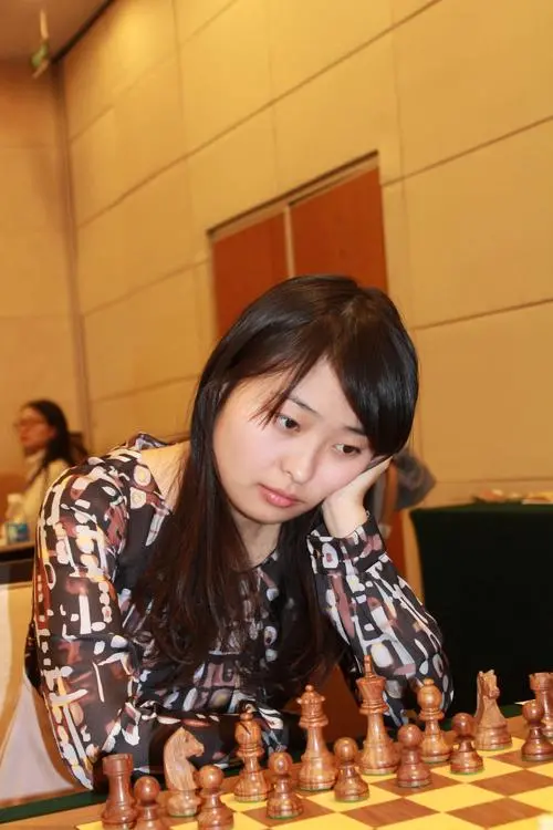 國象群英譜——中國第六位棋後居文君