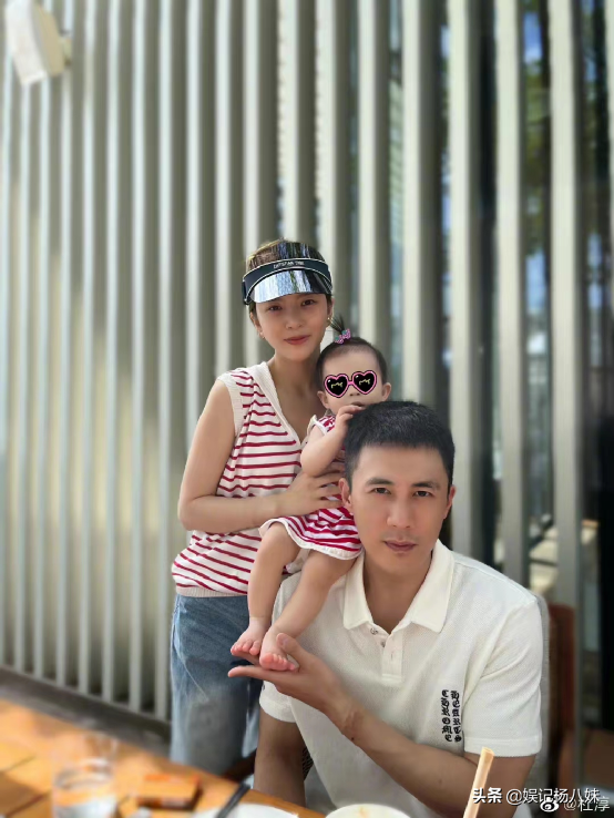 素人妻子更獲寵愛，許魏洲守護4年官宣，岳雲鵬被掌刮還感謝