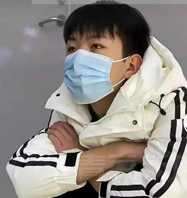 回顧劉學州一生：自幼被拋棄，6年轉學5次，15歲遭網暴