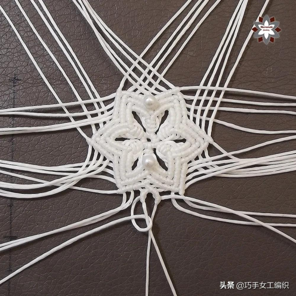 用繩子就能編出漂亮的雪花，超詳細的教程，一步一步教你編