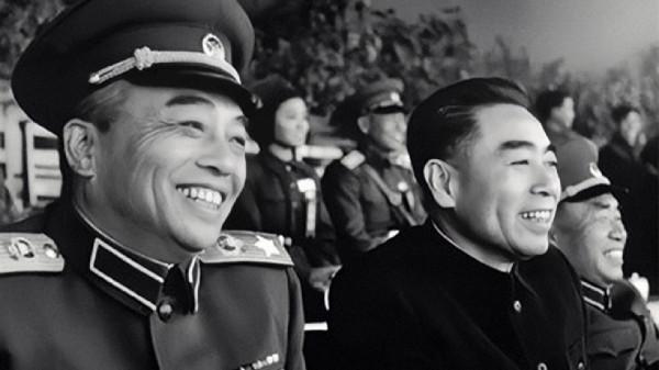 長征勝利之後，毛主席贈詩“唯我彭大將軍”，彭德懷提筆修改4字