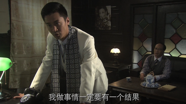 化妝師將細針插入女演員頭顱，殺人無形，誰也查不出死因，國產片