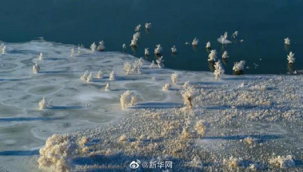 雪後塔克拉瑪干沙漠,美成人間絕色 雪後塔克拉瑪干沙漠,美成人間絕色