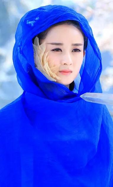 分享一組趙麗穎的美照桌布