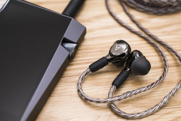 完全體進化的“歪把子”:A&;Norma SR25MKII便攜播放器 完全體進化的“歪把子”:A&;Norma SR25MKII便攜播放器