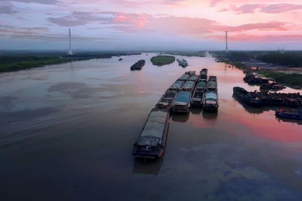 考古新發現，鎬京遺址道路及車轍遺蹟，它們通向何方？來自哪裡？