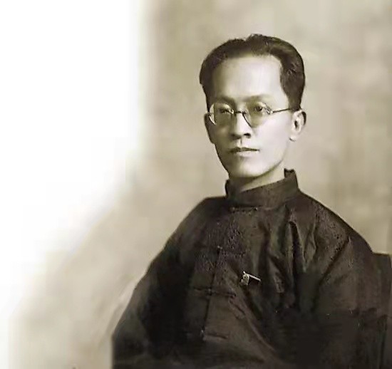 1931年，王亞樵派人刺殺蔣介石，路邊丟棄一條火腿，行動功敗垂成