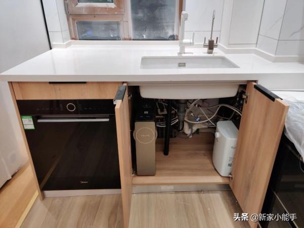 看他家花了一年自裝的新房,全屋原木風,做開放式的廚房真羨慕 看他家花了一年自裝的新房,全屋原木風,做開放式的廚房真羨慕