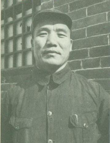 1945年，李達將軍收到一封信，鄧小平和劉伯承看過之後都說：要得