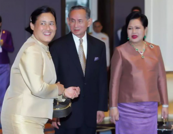 篡位、暗殺、宮鬥┃泰國王室800年，“十世而亡”詛咒即將應驗？