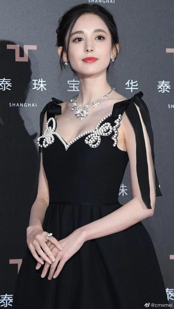 古力娜扎～美目盼兮 瑰姿豔逸