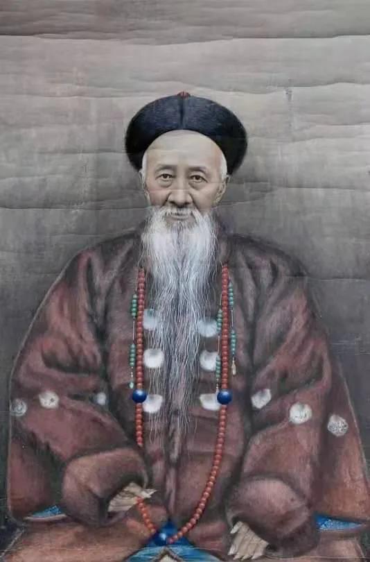 在清朝誰能穿件這個厲害了,能穿它的都是大人物 在清朝誰能穿件這個厲害了,能穿它的都是大人物