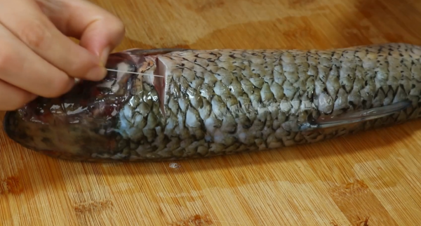 冬天要多吃魚，教你獨特做法，不加一滴水，用料簡單味道好