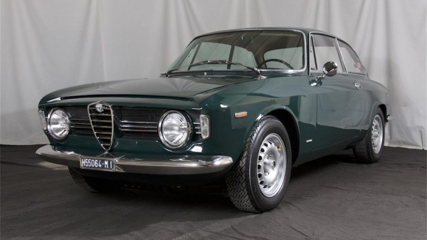 聊汽車外觀必看的&OpenCurlyDoubleQuote;腰線&rdquo;，對&OpenCurlyDoubleQuote;第一印象&rdquo;到底有多重要？