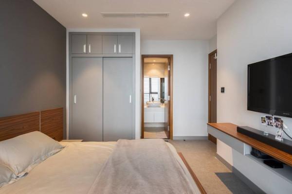 這套房裝修太治癒了，黑白棕做主色調，進門就是放鬆時刻