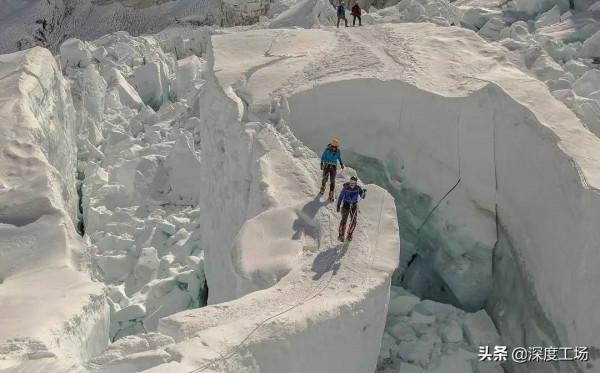 別吹外國人冒險精神了!這支中國登山隊征服無數雪山:22年零事故 別吹外國人冒險精神了!這支中國登山隊征服無數雪山:22年零事故