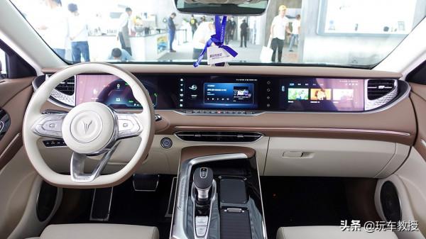 媲美超跑效能！場地試駕嵐圖FREE 還不止高效能那麼簡單？