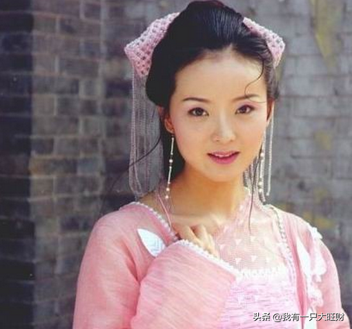 《武林外史》沈浪最終愛上了朱七七,但白飛飛卻始終視沈浪為生命 《武林外史》沈浪最終愛上了朱七七,但白飛飛卻始終視沈浪為生命