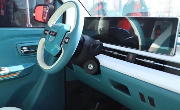 不止新款BJ212，北汽製造新款代步小車曝光，對標五菱宏光MINI