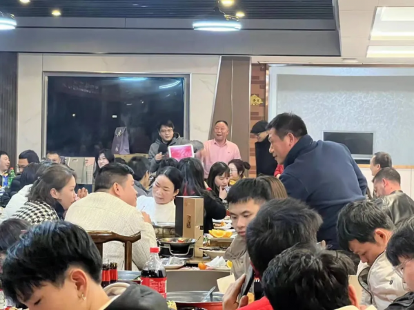 百乘定製·全屋整裝“虎虎生金”尾牙宴圓滿落幕