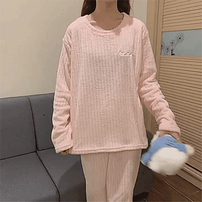 不到百元就可入手兩套軟乎乎法蘭絨家居服!綿柔保溫,不愧是居家移動“小棉被” 不到百元就可入手兩套軟乎乎法蘭絨家居服!綿柔保溫,不愧是居家移動“小棉被”