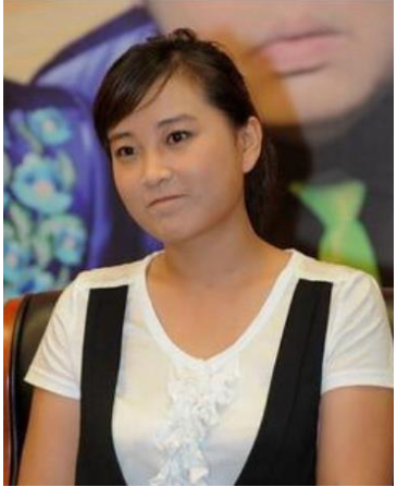 13年前，二人同上春晚，如今賈玲成了老闆，那麼白凱南哪去了？