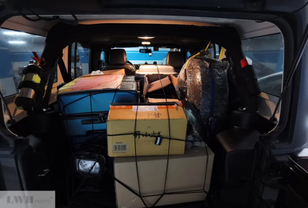 兩個人，一輛車，阿里北線無人區穿越