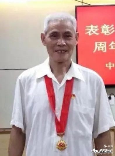 70位光榮在黨50年的老首長、老戰友,你認識幾位? 70位光榮在黨50年的老首長、老戰友,你認識幾位?