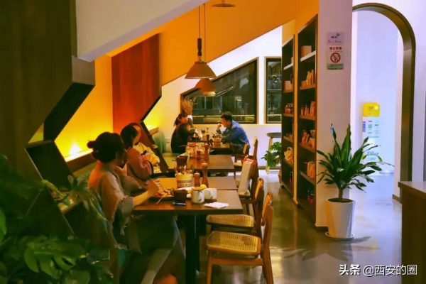 情人節，約會、買花就到叄伍壹壹