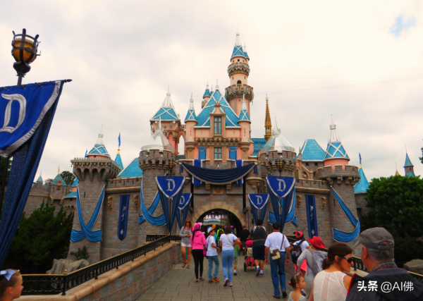 從 1955 年至今最古老的迪士尼樂園經典節目