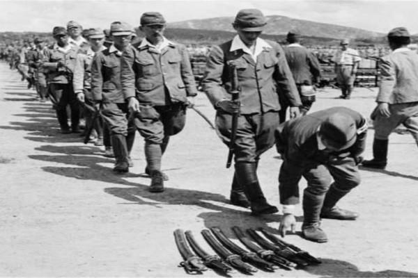 131萬投降日軍裝備如何分配?國軍到處哄搶倒賣,蘇聯就是攪屎棍 131萬投降日軍裝備如何分配?國軍到處哄搶倒賣,蘇聯就是攪屎棍