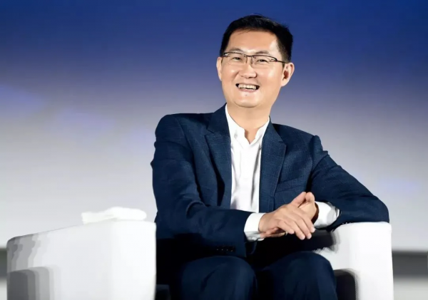 2010年，騰訊危機四伏，差點破產，最終何以逃出生天？