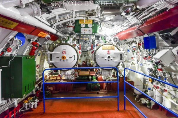 厲害了我的國！參觀神秘的潛艇內部，40年前已如此先進，必須點贊