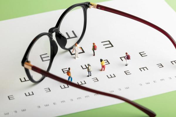 給孩子佩眼鏡的那些事(二)OK鏡太貴,熊孩子說以後別買肉吃了 給孩子佩眼鏡的那些事(二)OK鏡太貴,熊孩子說以後別買肉吃了