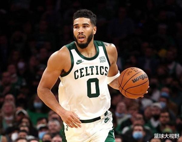 又轟下30+6+3，他這樣打下去，恩比德的全明星首發懸了