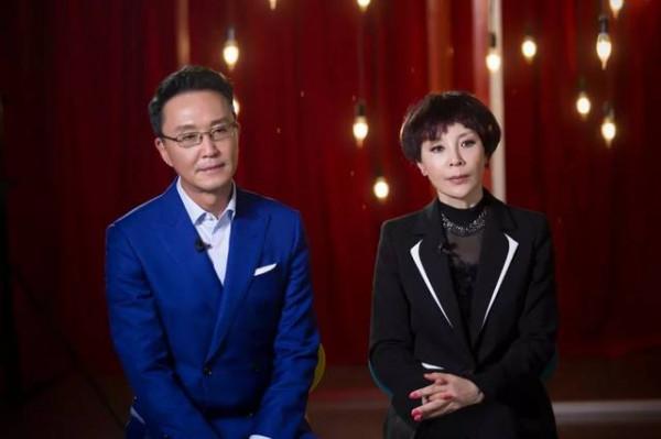 至今恩愛如初的6對明星夫妻,最長相戀34年,這才是榜樣 至今恩愛如初的6對明星夫妻,最長相戀34年,這才是榜樣