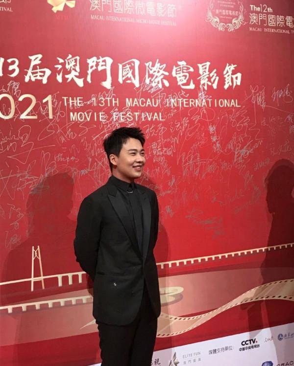 謝霆鋒因《怒火重案》獲得最佳男主角，本人感慨上次獲獎是8年前