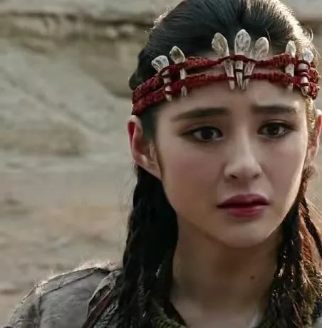 整容臉充斥電視劇，臉部僵硬，下巴像錐子，個個不能細看​