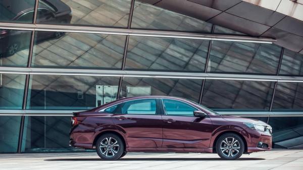 試駕新凌派銳·T動版,10萬級家轎多了一個至佳新選擇 試駕新凌派銳·T動版,10萬級家轎多了一個至佳新選擇