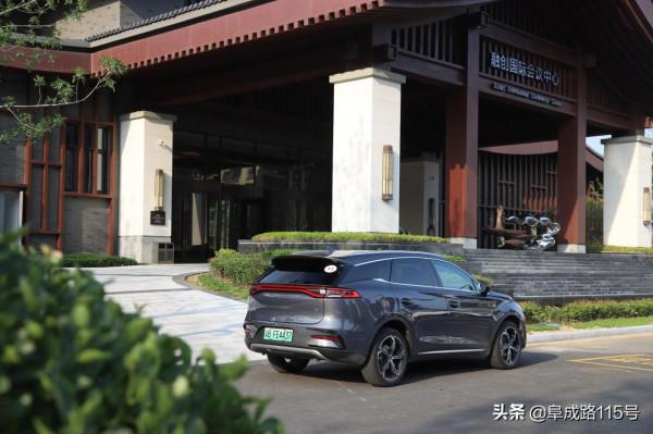 誰說自主品牌7座SUV費油?虧電實測百公里5.0L 比亞迪唐DM-i瞭解一下 誰說自主品牌7座SUV費油?虧電實測百公里5.0L 比亞迪唐DM-i瞭解一下