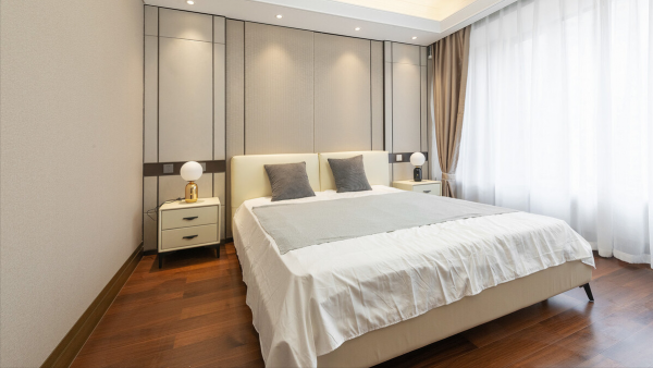 酒店床尾放的一塊橫布，到底有什麼用？床頭為何還要放四個枕頭？