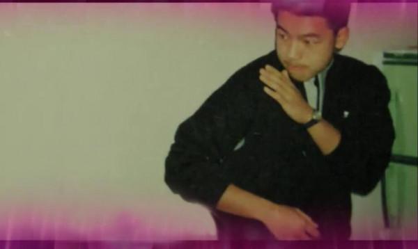 硬漢王挺：父母離異有淚，38歲幫爸爸還完債後，父子倆抱頭痛哭