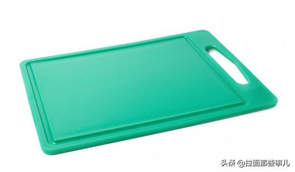 同樣是買菜板,不同材質區別大,誰好誰壞,搞懂了再買不吃虧 同樣是買菜板,不同材質區別大,誰好誰壞,搞懂了再買不吃虧