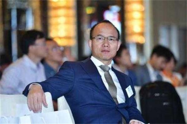 郭廣昌：4萬到400億，教師成上海首富只用6年，娶美女主持人為妻