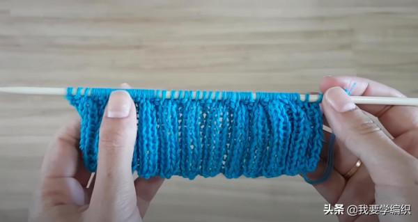 適合日常穿搭的休閒毛衣,混拼色低領毛衣教程,簡約大方適合新手 適合日常穿搭的休閒毛衣,混拼色低領毛衣教程,簡約大方適合新手