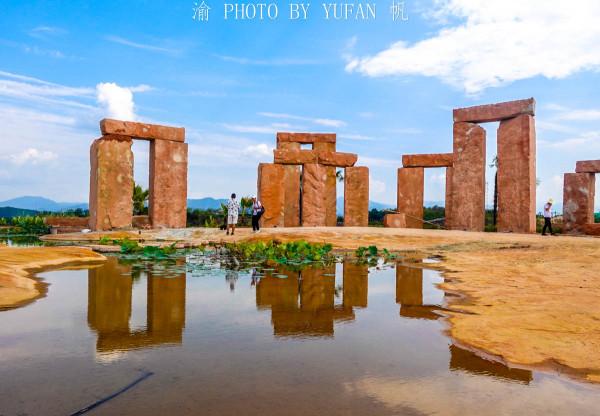 湖南發現中國版巨石陣，據說與鐵柺李的椅子有關，太奇妙啦