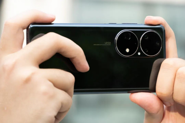 攝影愛好者首選機型?上手Find X3 Pro攝影師版,外觀影像皆是亮點 攝影愛好者首選機型?上手Find X3 Pro攝影師版,外觀影像皆是亮點