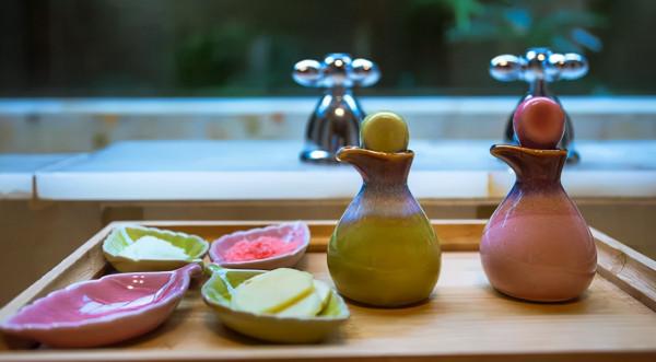 藏在森林的高逼格度假去處，國內少有的懸崖溫泉，老廣：值得去