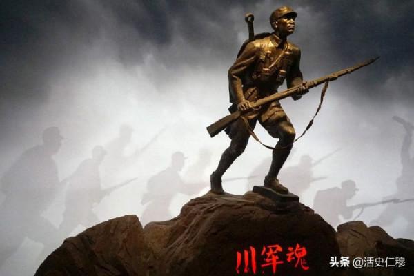 “猛虎”朱再明：騎馬用機槍打下日軍飛機，單挑日軍大佐將其斬首