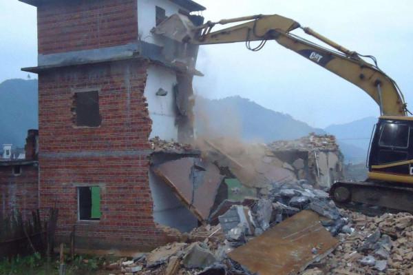 因索要400萬賠款未果，北京釘子戶&quot;堅守不出&quot;,現求低價拆遷卻被拒